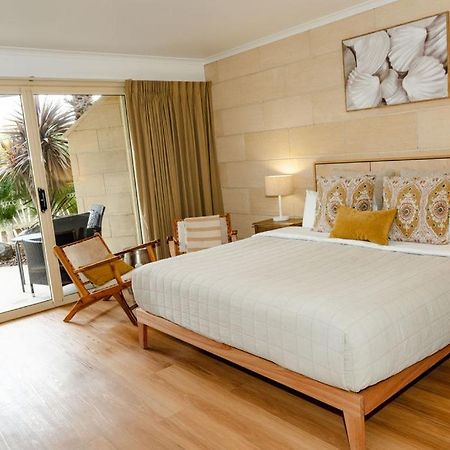 Portside Motel Порт-Кэмпбелл Экстерьер фото