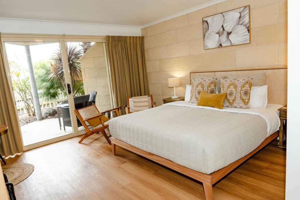 Portside Motel Порт-Кэмпбелл Экстерьер фото