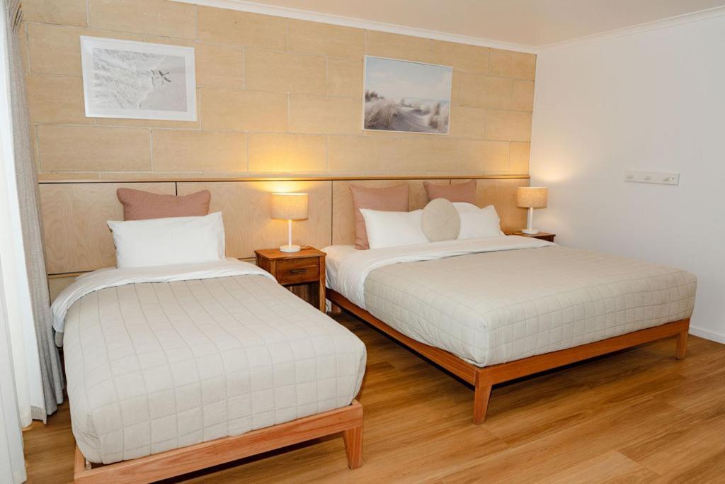 Portside Motel Порт-Кэмпбелл Экстерьер фото