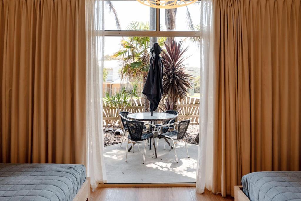 Portside Motel Порт-Кэмпбелл Экстерьер фото