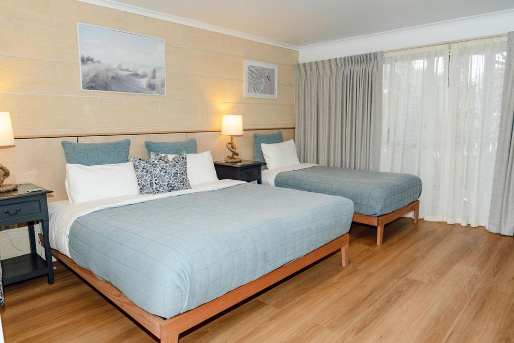 Portside Motel Порт-Кэмпбелл Экстерьер фото