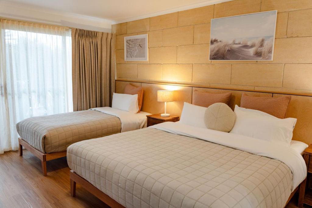 Portside Motel Порт-Кэмпбелл Экстерьер фото